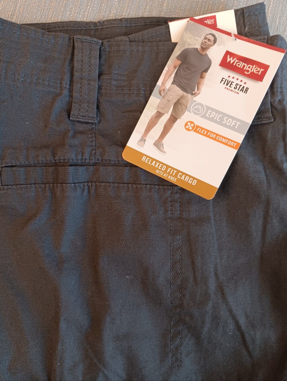 Wrangler Relaxed Fit Cargo Shorts, NWT, Size 46